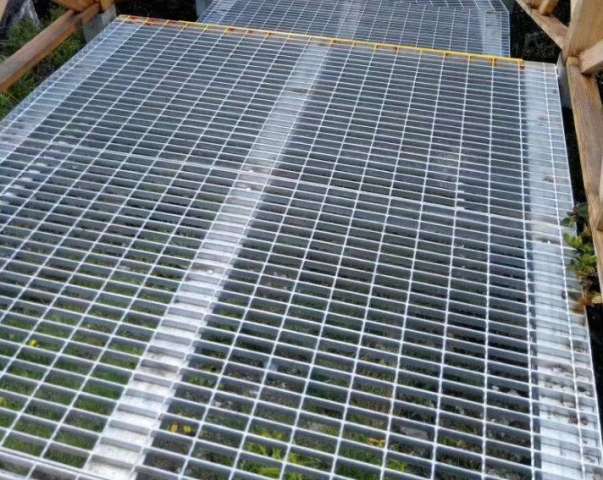 平臺(tái)鋼格板--01